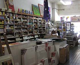 Bentleg Market And Gallery - Lightning Ridge Tourism 0