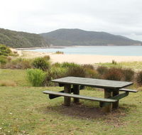 Depot Beach picnic area - Lightning Ridge Tourism