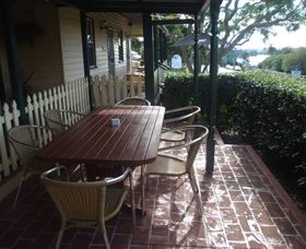 The Famous Tinonee Cafe And Gift Shop - Lightning Ridge Tourism 1