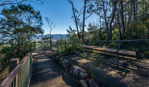 Newbys Lookout - Lightning Ridge Tourism 3