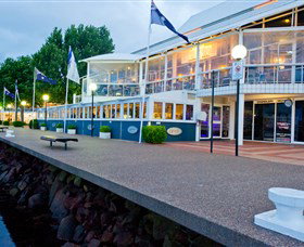 DAlbora Marinas Nelson Bay - Lightning Ridge Tourism 3