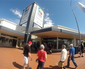 Taree Central - Lightning Ridge Tourism 0