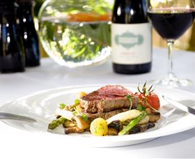 Food, Wine And Farmers Gate Journey On The Legendary Pacific Coast - Lightning Ridge Tourism 5