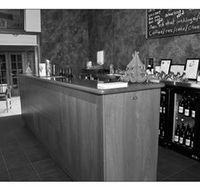 Roses Vineyard and Animal Farm - Lightning Ridge Tourism