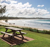 Woolgoolga Beach and Headland - Lightning Ridge Tourism