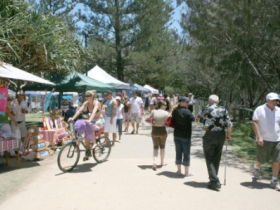 Coolangatta Art And Craft Markets - Lightning Ridge Tourism 2