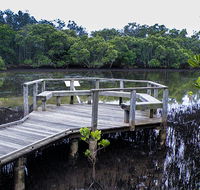 Walk on Water walking track - Lightning Ridge Tourism