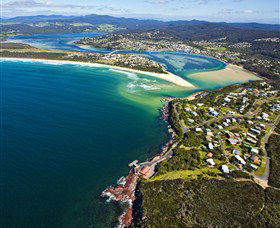 Merimbula Main Beach - Lightning Ridge Tourism 1