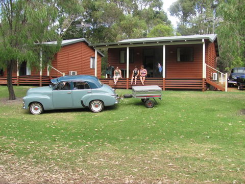 Taunton Farm Holiday Park - Lightning Ridge Tourism 3