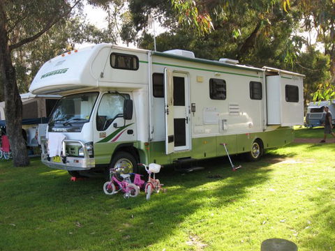 Taunton Farm Holiday Park - Lightning Ridge Tourism 7