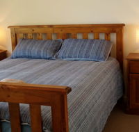 Lake Escape - Lightning Ridge Tourism