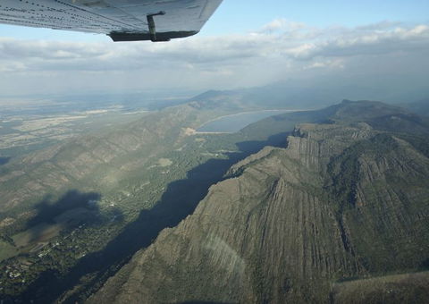 A Kube Aviation - Grampians Scenic Flights - Lightning Ridge Tourism 1