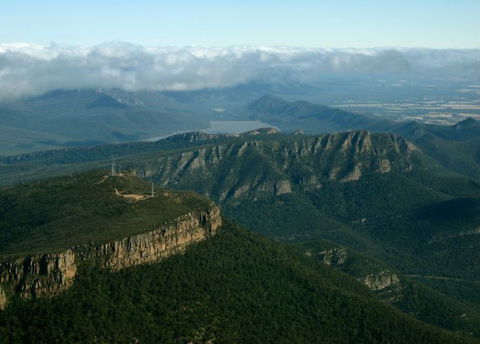 A Kube Aviation - Grampians Scenic Flights - Lightning Ridge Tourism 6