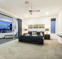 The Grand Broadbeach - Vogue Holiday Homes - Lightning Ridge Tourism