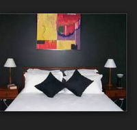 Cudgerie Little House - Lightning Ridge Tourism