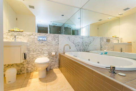 Plantation Resort At Rainbow - Lightning Ridge Tourism 17