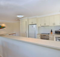 Raintrees Resort - Lightning Ridge Tourism