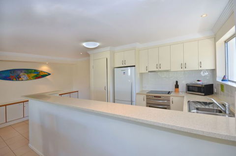 Raintrees Resort - Lightning Ridge Tourism 0