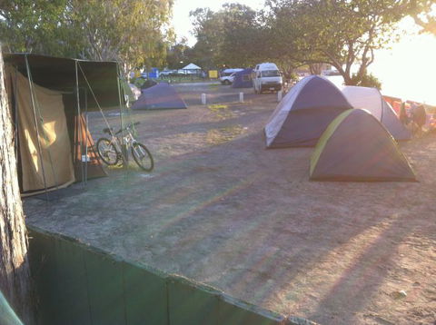 Noosa River Holiday Park - Lightning Ridge Tourism 5