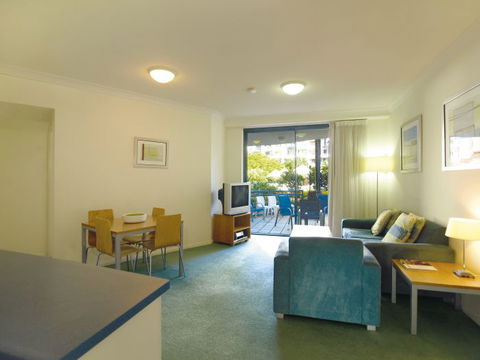 Oaks Calypso Plaza - Lightning Ridge Tourism 2