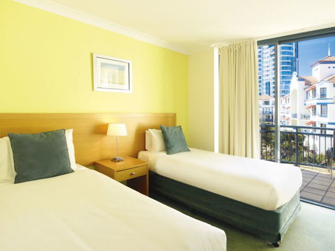 Oaks Calypso Plaza - Lightning Ridge Tourism 5