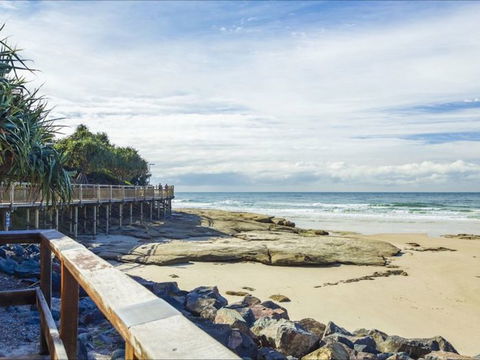 Caloundra Coastal Walk - Lightning Ridge Tourism 4