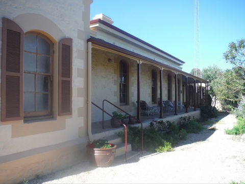 The Smelters - Lightning Ridge Tourism 2