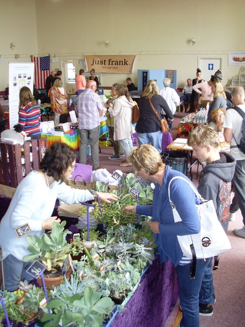 Health Harmony And Happiness Festival - Lightning Ridge Tourism 0