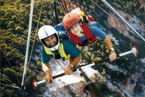 David Cookman–Sunshine Coast Hang Gliding - Lightning Ridge Tourism 2