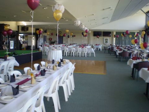 Taree-Wingham Race Club - Lightning Ridge Tourism 3