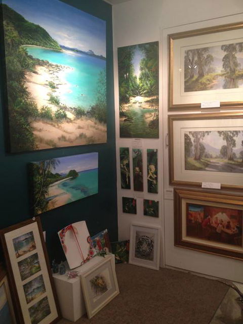 Village Gallery - Lightning Ridge Tourism 1