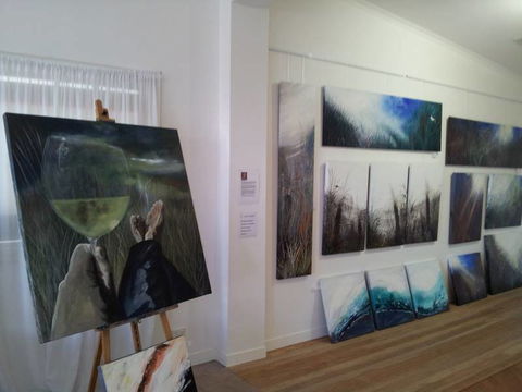 Greg Stevenson Art - Lightning Ridge Tourism 0