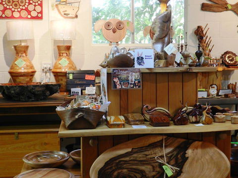 Montville Woods Gallery - Lightning Ridge Tourism 3