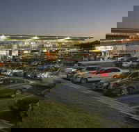 Bargara Central Shopping Village - Lightning Ridge Tourism