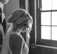 Lonely Hunter Weddings - Lightning Ridge Tourism