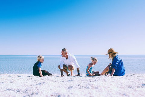 7-Day Exmouth Explorer Via Pinnacles Monkey Mia Ningaloo Reef Returning To Perth - Lightning Ridge Tourism 6
