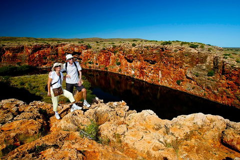 7-Day Exmouth Explorer Via Pinnacles Monkey Mia Ningaloo Reef Returning To Perth - Lightning Ridge Tourism 12