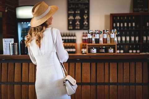Upper Reach Winery: Swan Valley Winery And Vineyard Tour - Lightning Ridge Tourism 6