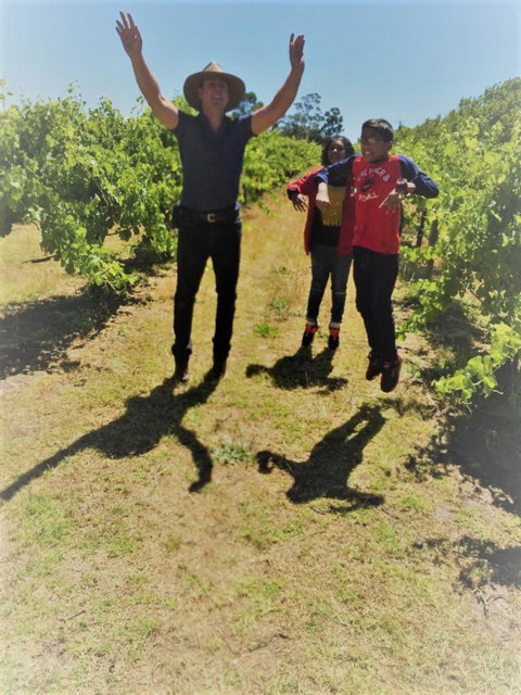 Full-Day Swan Valley, Wildlife Park, Winery & Fruit Orchard - Lightning Ridge Tourism 2