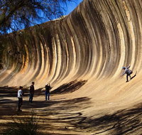 The Big Wave Rock Private Day Tour - Lightning Ridge Tourism