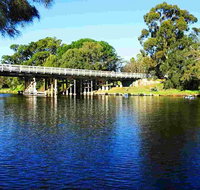 Reflections on the Swan Private Day Tour - Lightning Ridge Tourism