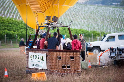Yarra Valley Balloon Flight And Winery Tour - Lightning Ridge Tourism 27