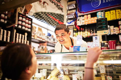 Queen Victoria Market Ultimate Foodie Tour - Lightning Ridge Tourism 3