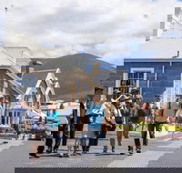 Grand Hobart Walking Tour - Lightning Ridge Tourism