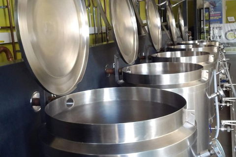 Mackay Aussie Farm & Drinks Tour - Lightning Ridge Tourism 1