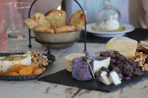 Towri Sheep Cheese Farm Tour (Fridays) - Lightning Ridge Tourism 0