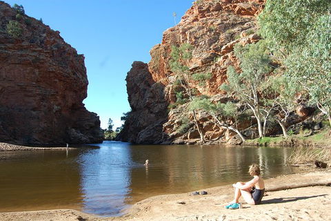 West MacDonnell Ranges Pool To Pool - Lightning Ridge Tourism 1