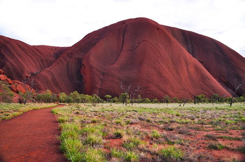 Ayers Rock Combo: Uluru Base And Sunset Plus Uluru Sunrise And Kata Tjuta With An Optional BBQ Dinner Or Kings Canyon Day Trip - Lightning Ridge Tourism 5