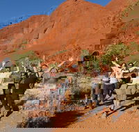 Half-Day Sunrise Tour of Uluru from Yulara - Lightning Ridge Tourism