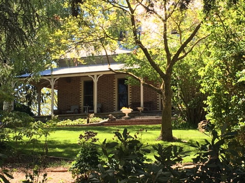 Athol Gardens - Lightning Ridge Tourism 0